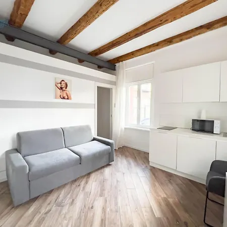 Basovizza 3 Alessandro Tirabora Short Rent Villa Opicina